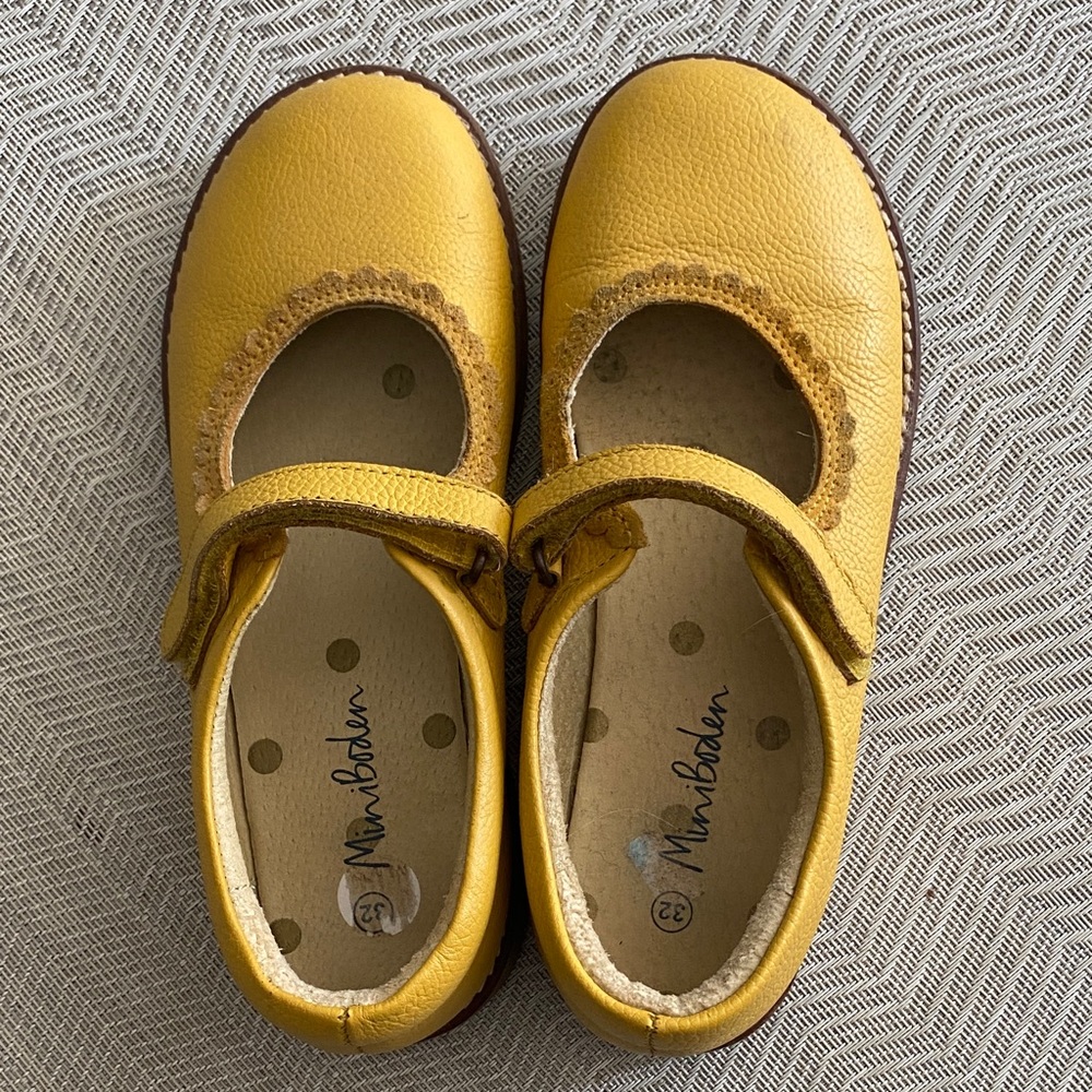 Mini Boden Yellow Flats
